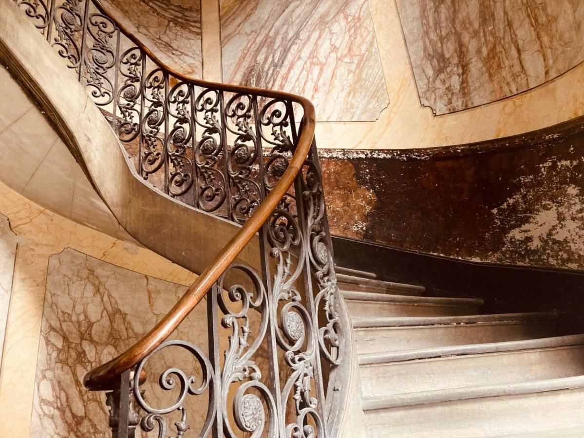 Escalier D'Or Conciergeriedamecarcas Appartement Carcassonne Buitenkant foto